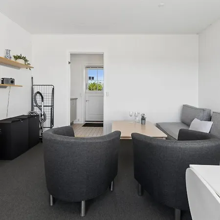 Appartement Kirsti - 300m From The Sea By Interhome