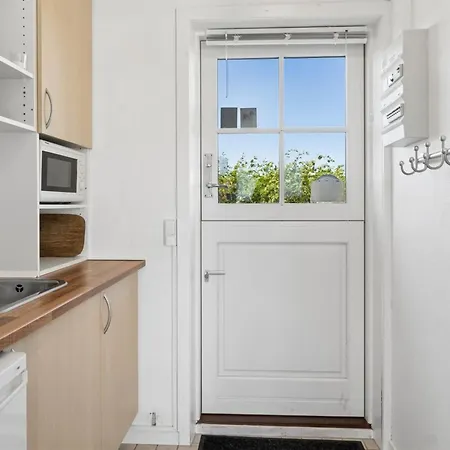 Kirsti - 300m From The Sea By Interhome Appartement Allinge-Sandvig