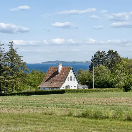Kirsti - 300m From The Sea By Interhome Allinge-Sandvig
